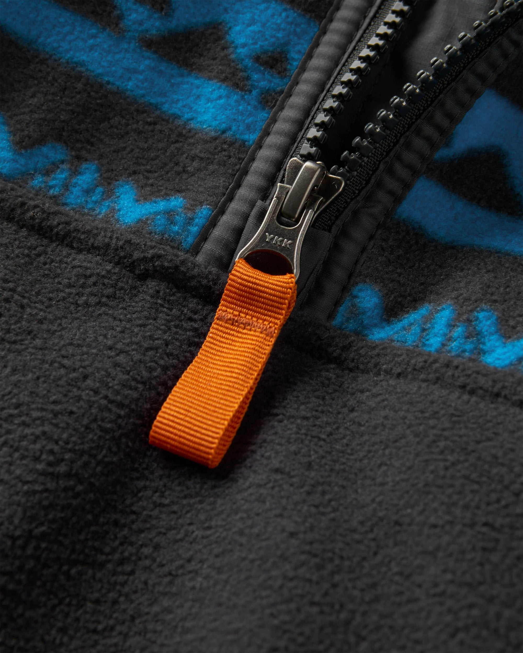 Set Off Recycled Polar 1/4 Zip Fleece - Mountain Geo Charcoal/Bluejay - Flatlay