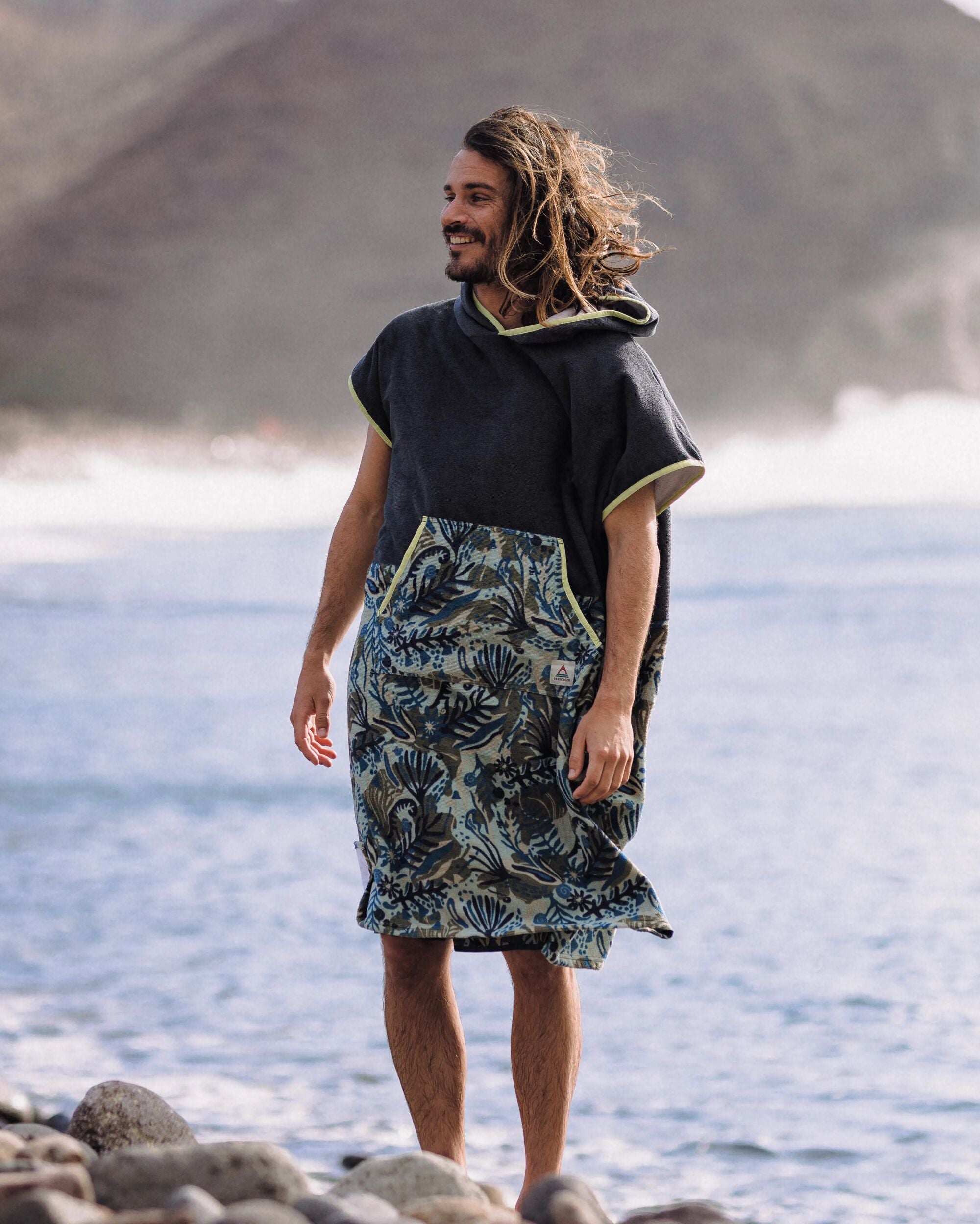 Tulum Recycled Towel Poncho - Charcoal/Abstract Seaweed - Lifestyle - Male