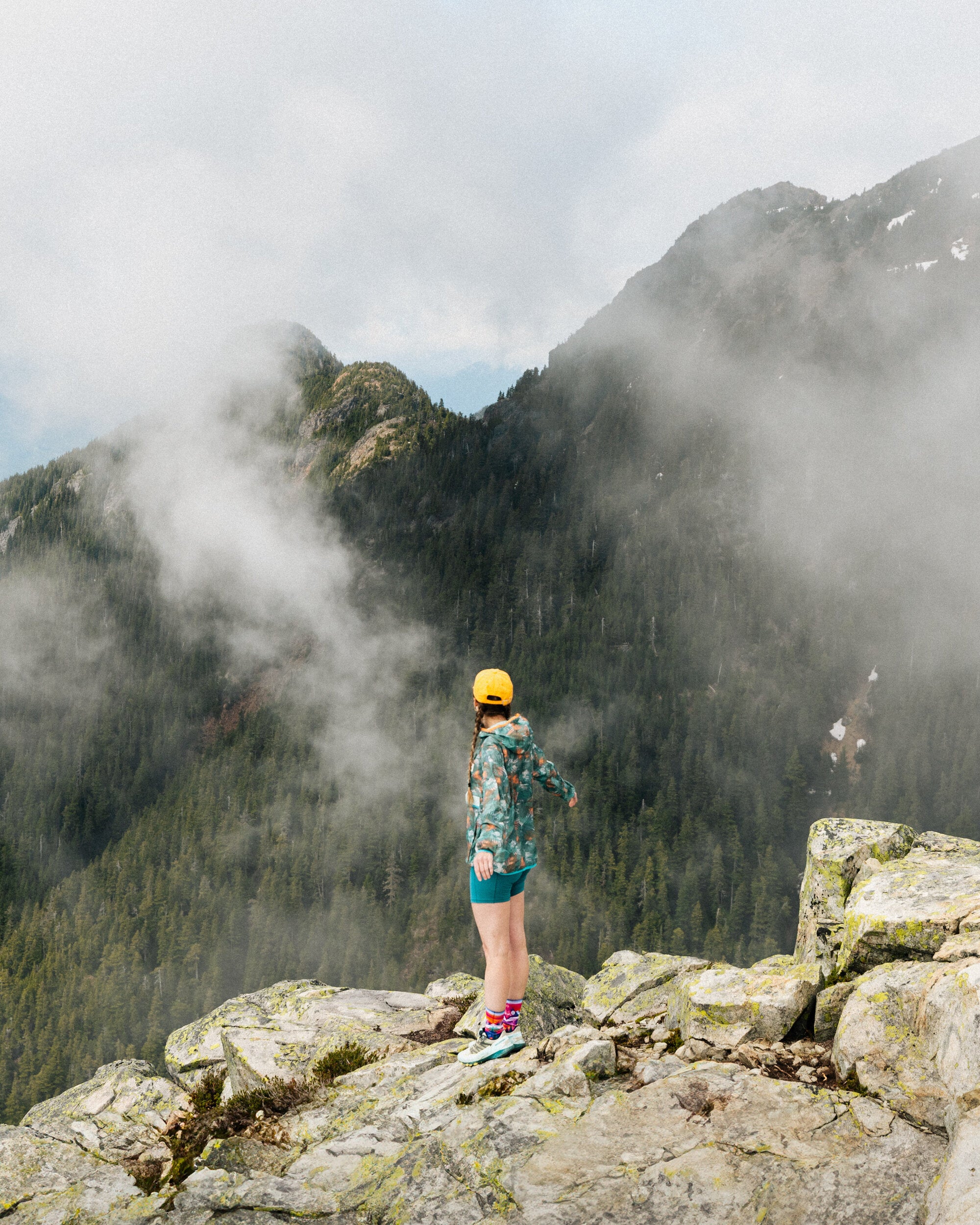 Viento Recycled Windshell Anorak - Palm Camo Deep Sea - Lifestyle
