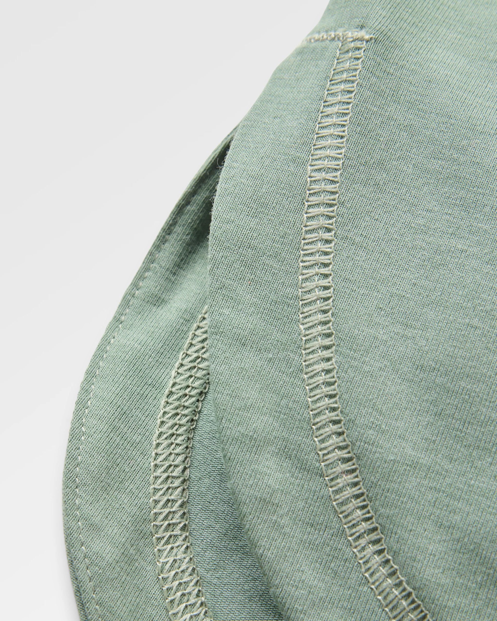 Roamscreen UPF50 Drirelease® Women's LS T-Shirt - Pistachio - Flatlay