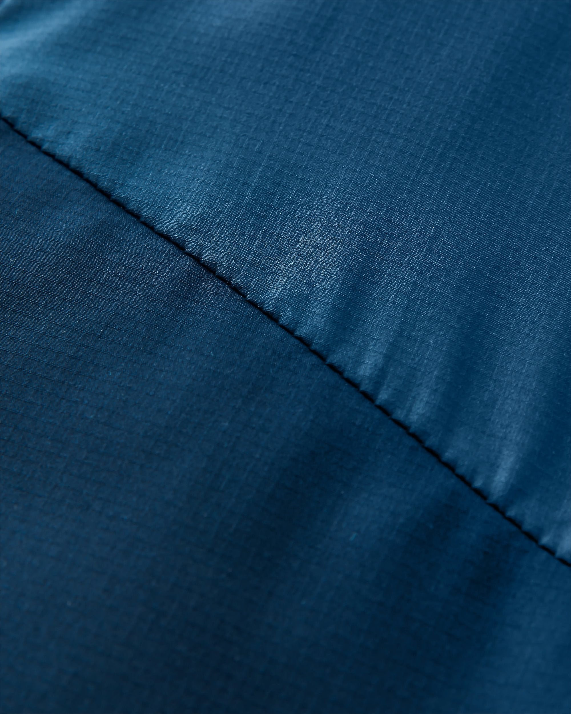 Shasta Lightweight Recycled Thermore® Insulated Jacket - Rich Navy/Dark Denim/Arctic - Flatlay