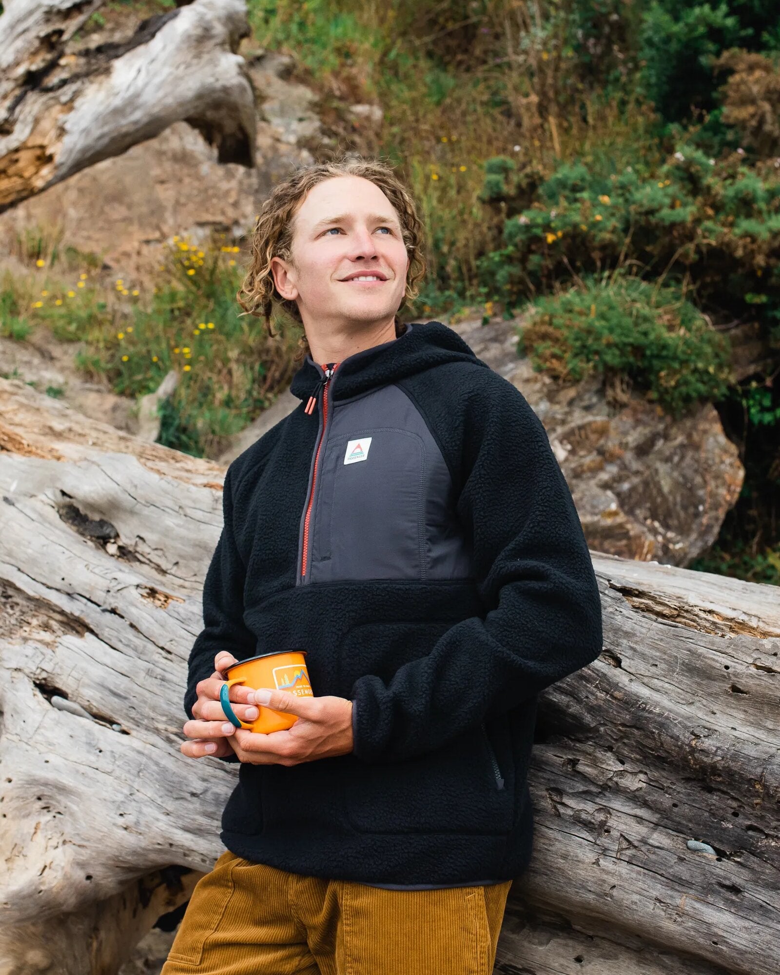 Ventura 1/2 Zip Recycled Sherpa Fleece - Black - Lifestyle