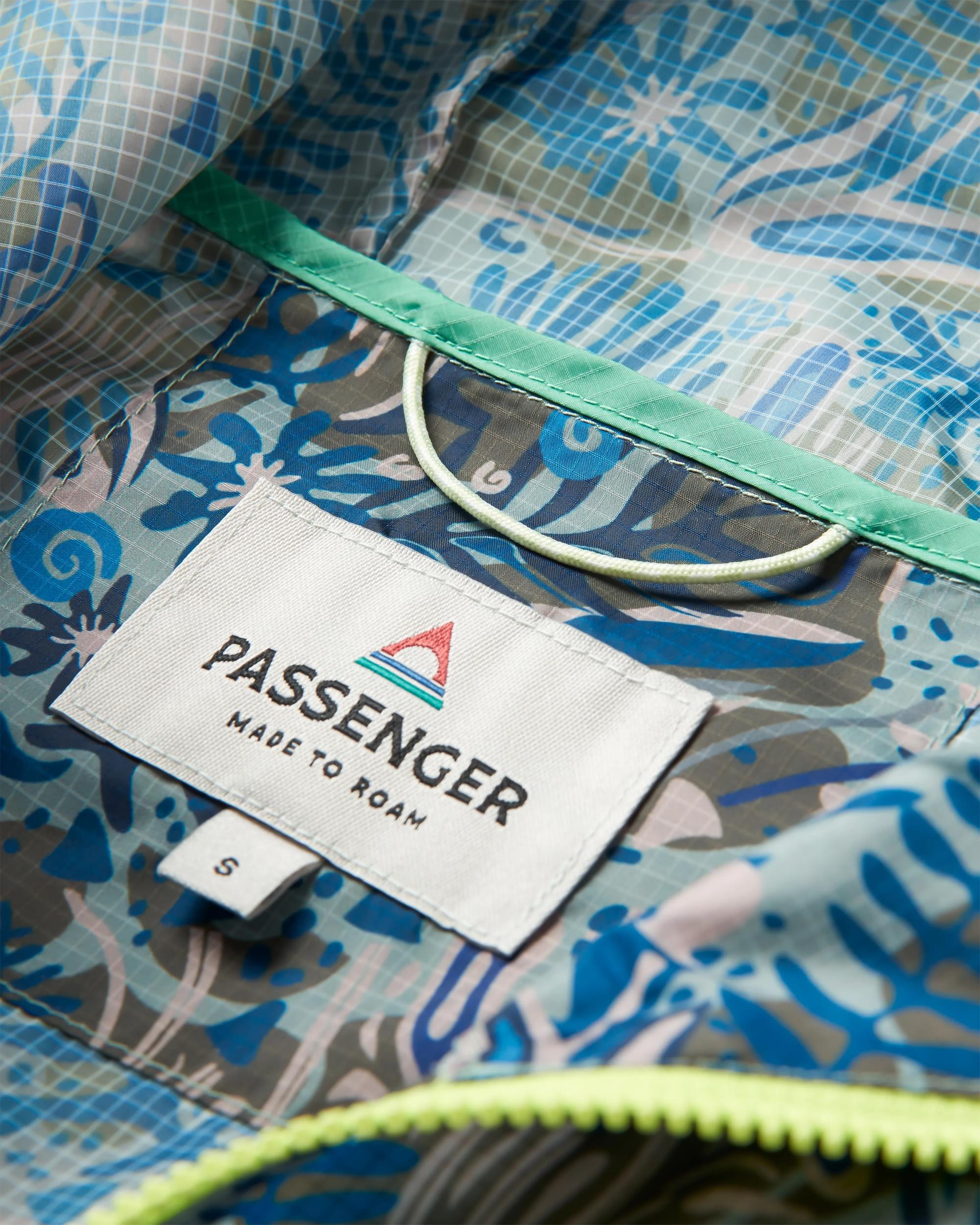 Viento Recycled Windshell Anorak - Abstract Seaweed Pistachio - Flatlay