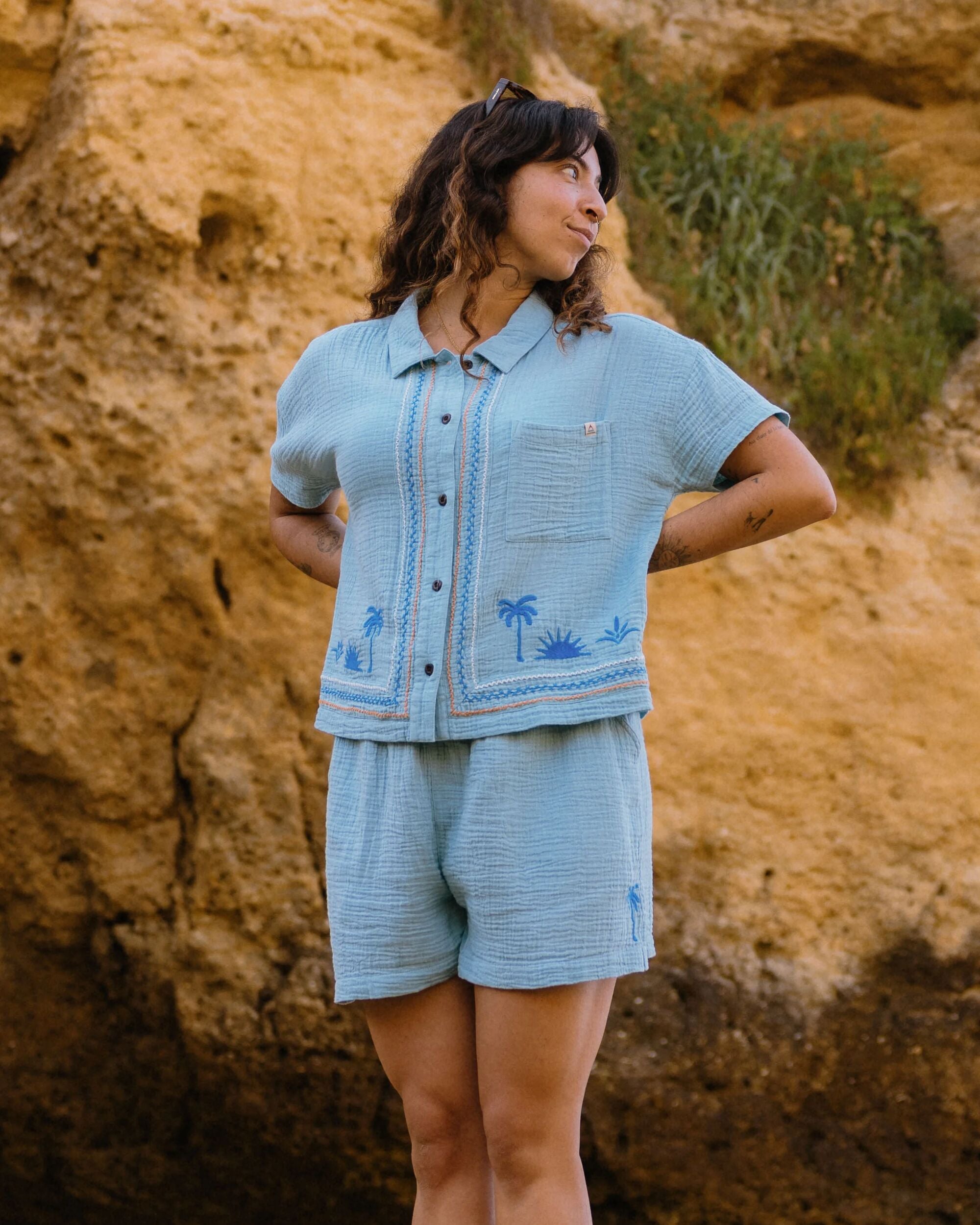 Waveney Short Sleeve Shirt - Retro Blue - Lifestyle