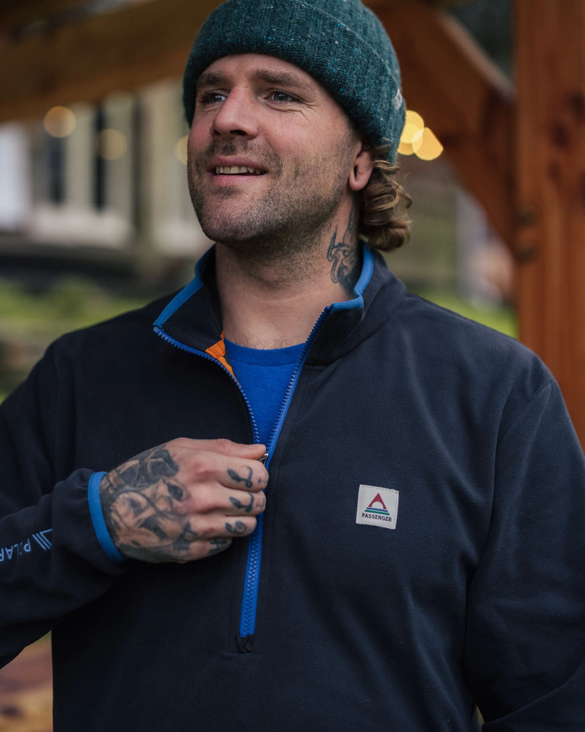 Switchback Micro Polartec® Fleece - Black - Lifestyle