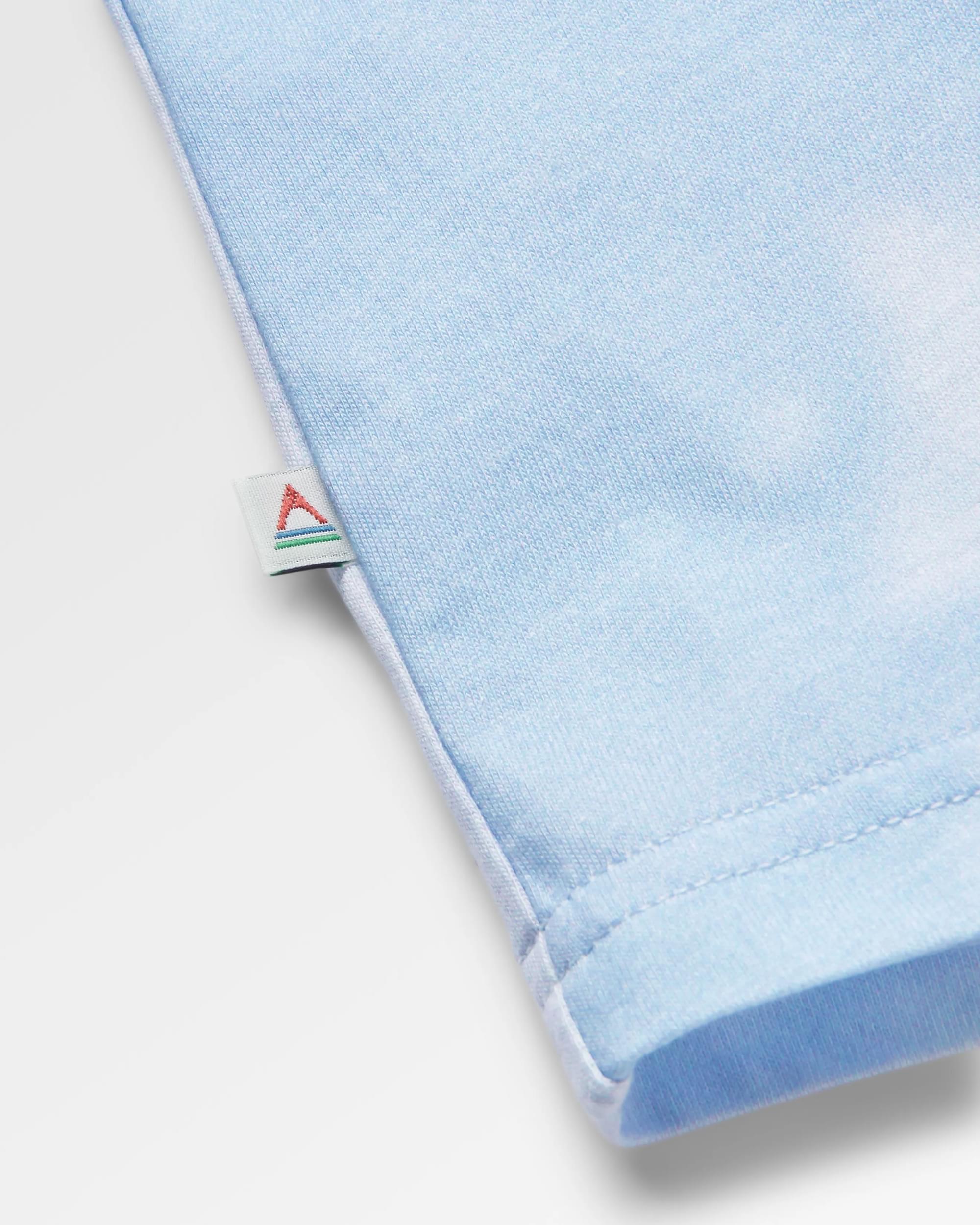 Discovery Organic Cotton T-Shirt - Tie Dye Cornflower - Flatlay