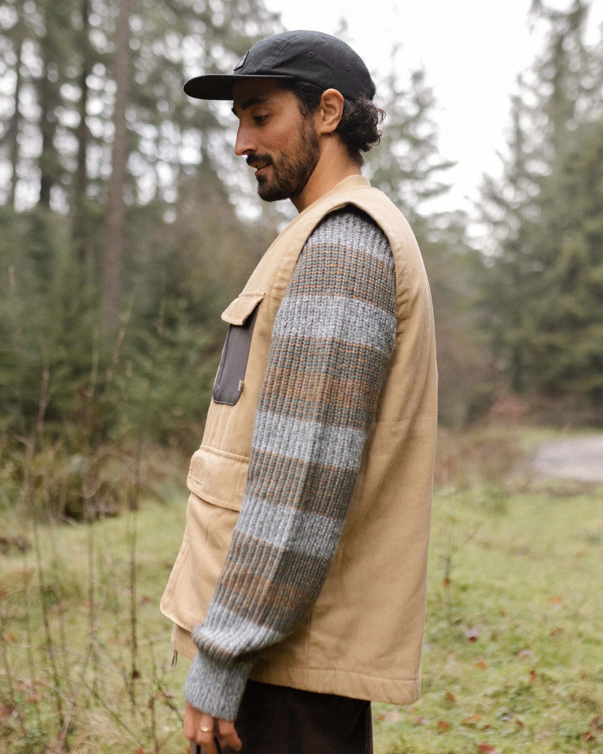 Explorers Organic Cotton Canvas Gilet - Stone - Lifestyle