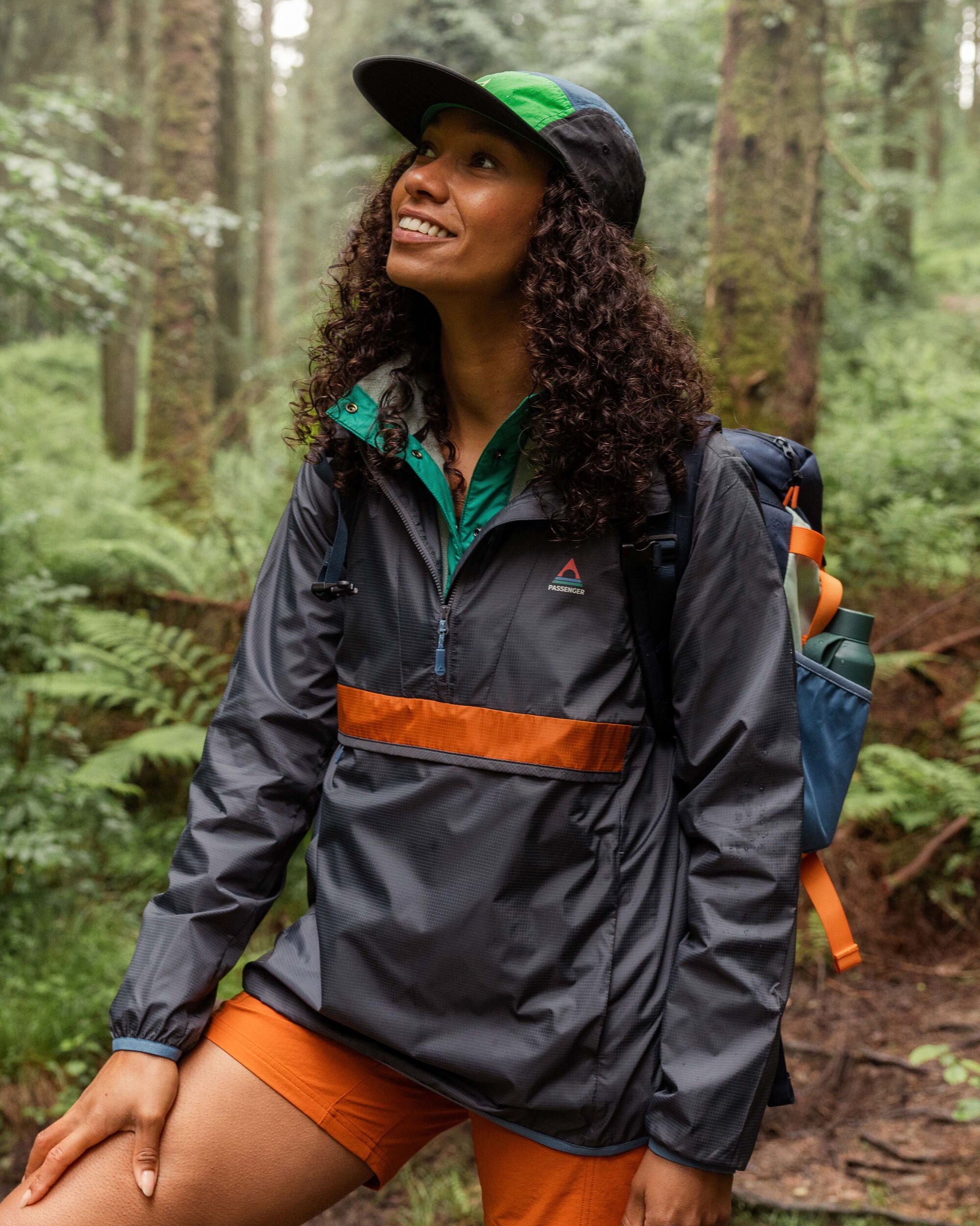 Viento Recycled Windshell Anorak - Charcoal - Lifestyle