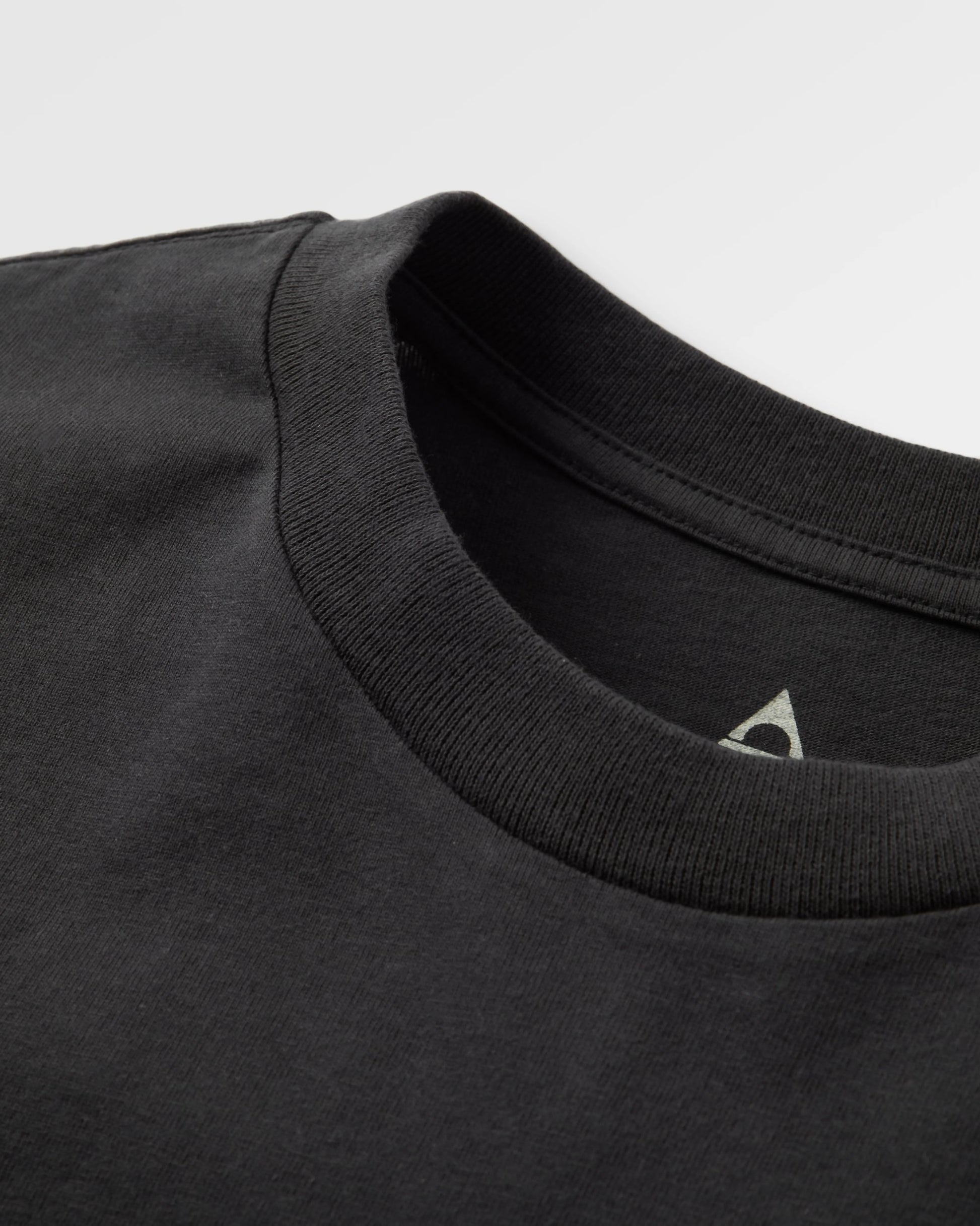 Elbio Recycled Relaxed Fit LS T-Shirt - Black