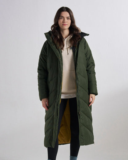 Tasman Recycled Long Insulated Jacket - Fir Tree - Studio Model