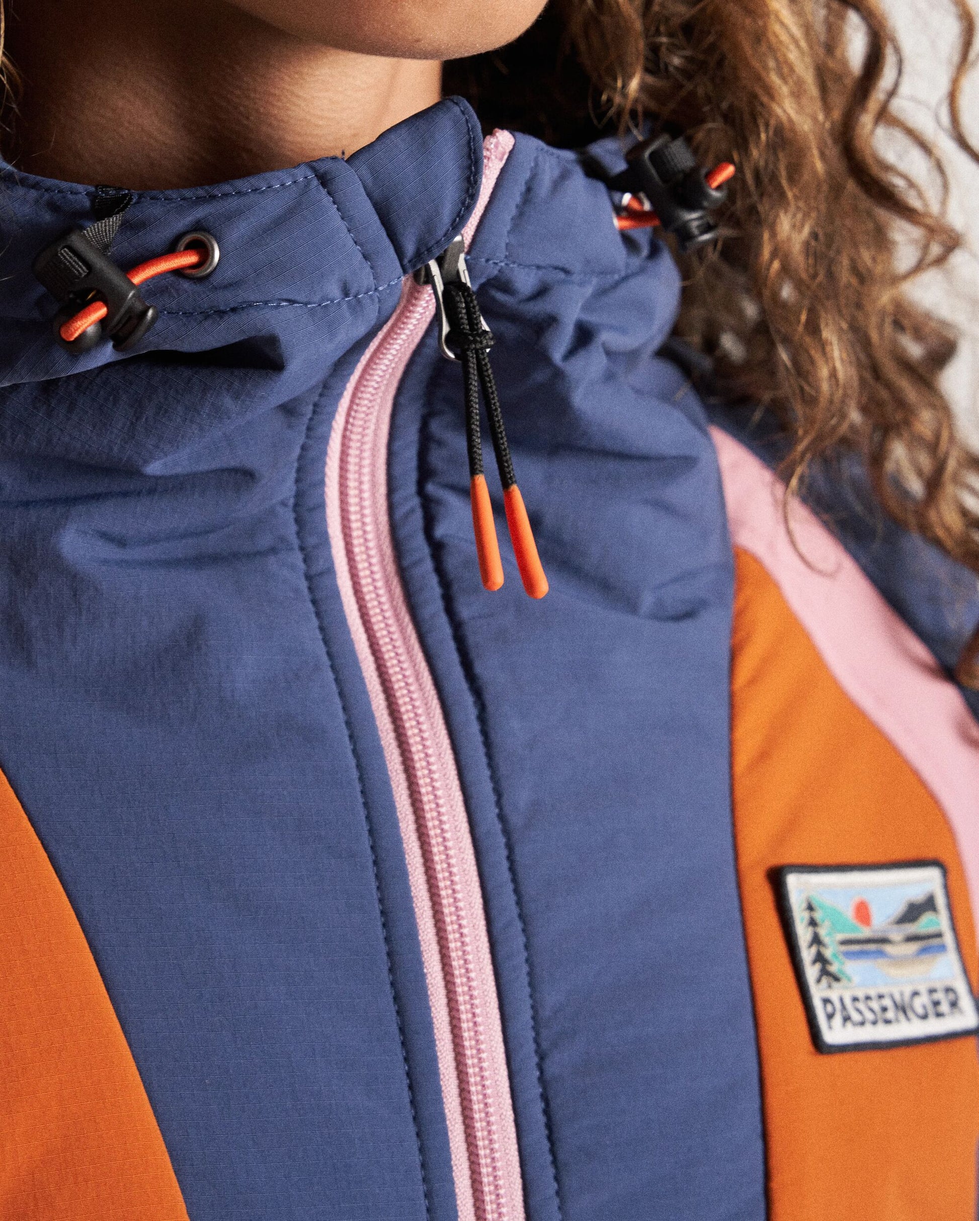 Ocean Recycled Insulated Jacket - Dark Denim/Sunset Orange - Studio Model