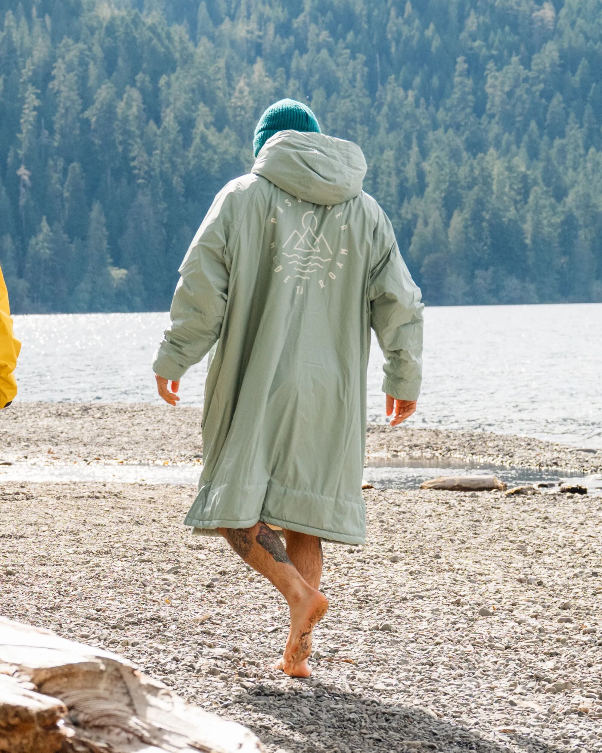 Escapism Recycled Sherpa Lined Changing Robe - Pistachio - Lifestyle - Male