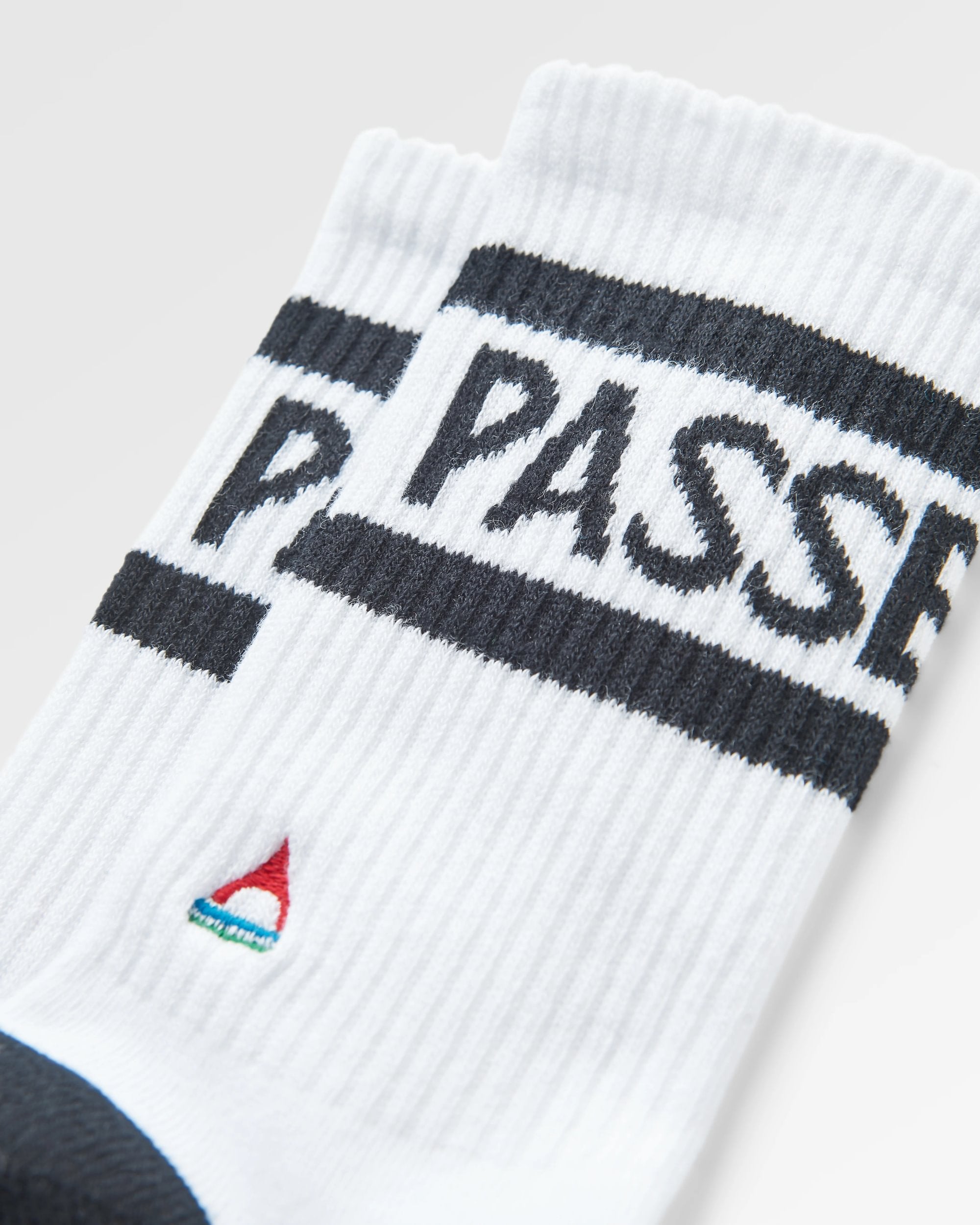 Classic Passenger Crew Socks - White - Flatlay