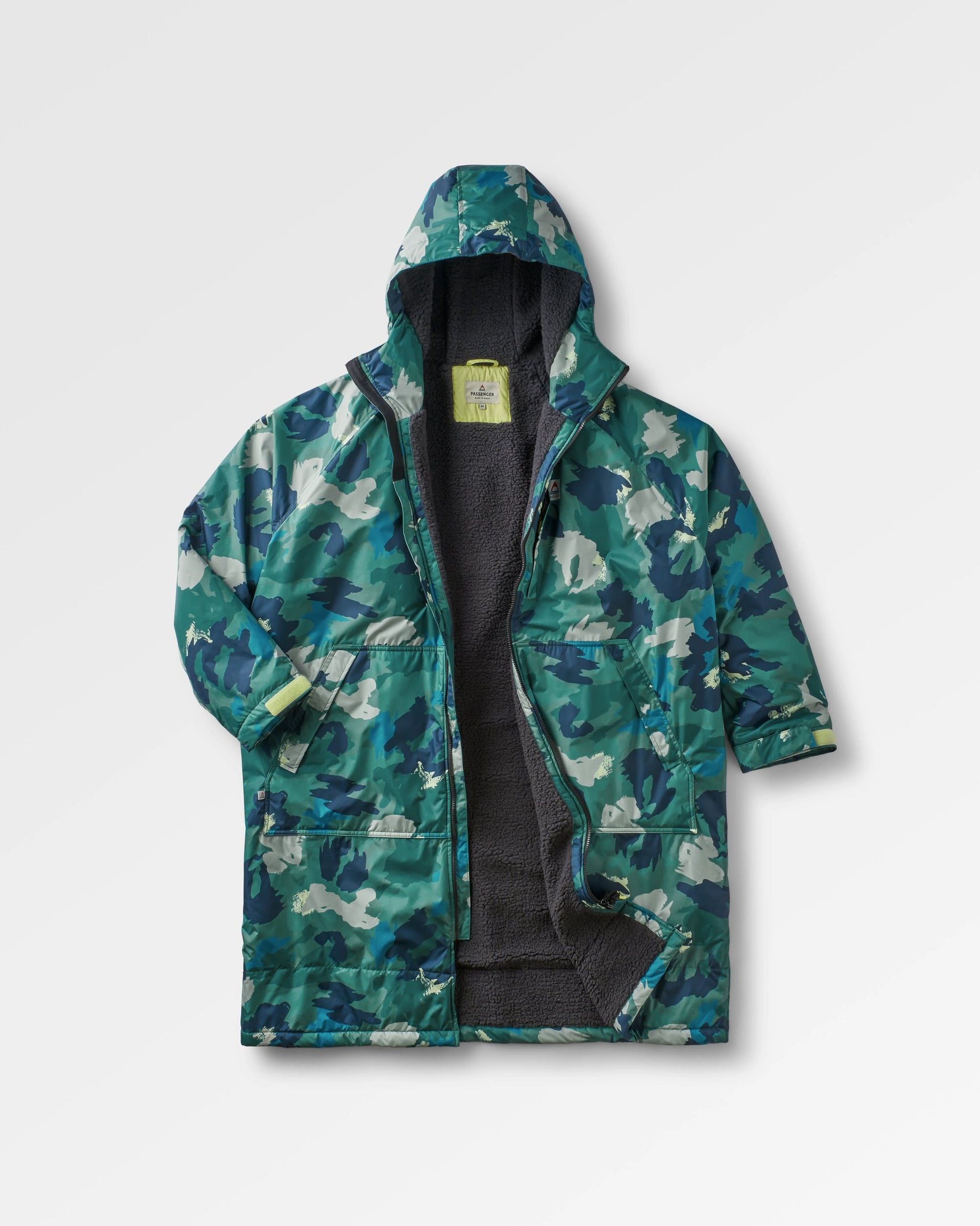 Waves Recycled Sherpa Lined Changing Robe - Alpine Camo Rain Forest