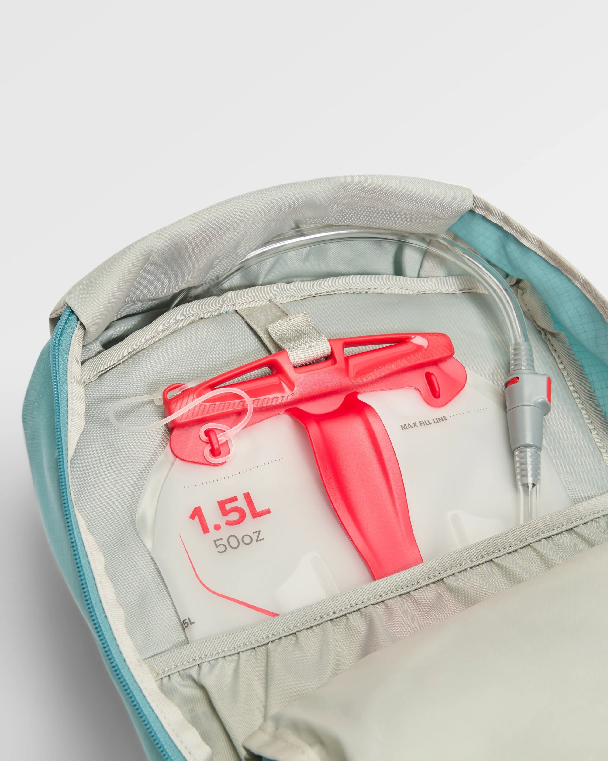 Trail Recycled 15L Hydration Pack - Arctic - Flatlay