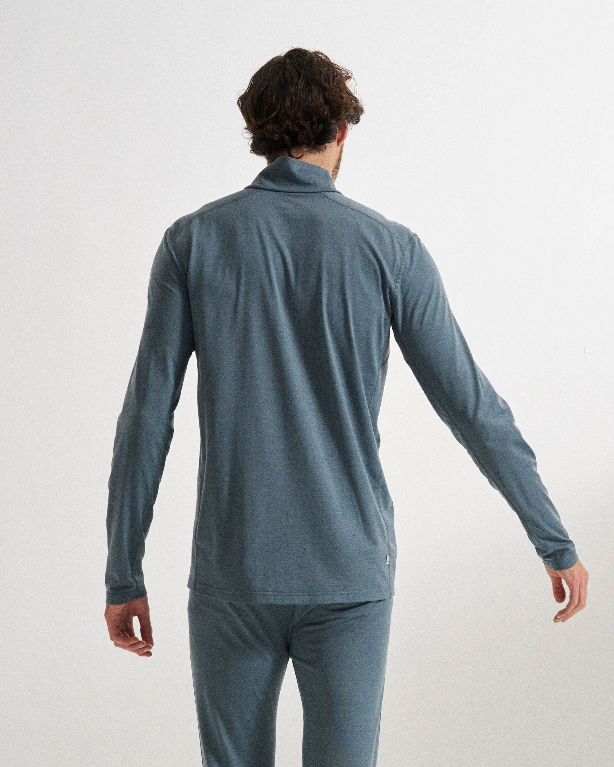 Snowscape Men's Merino Base Layer Top - Storm Grey - Studio Model