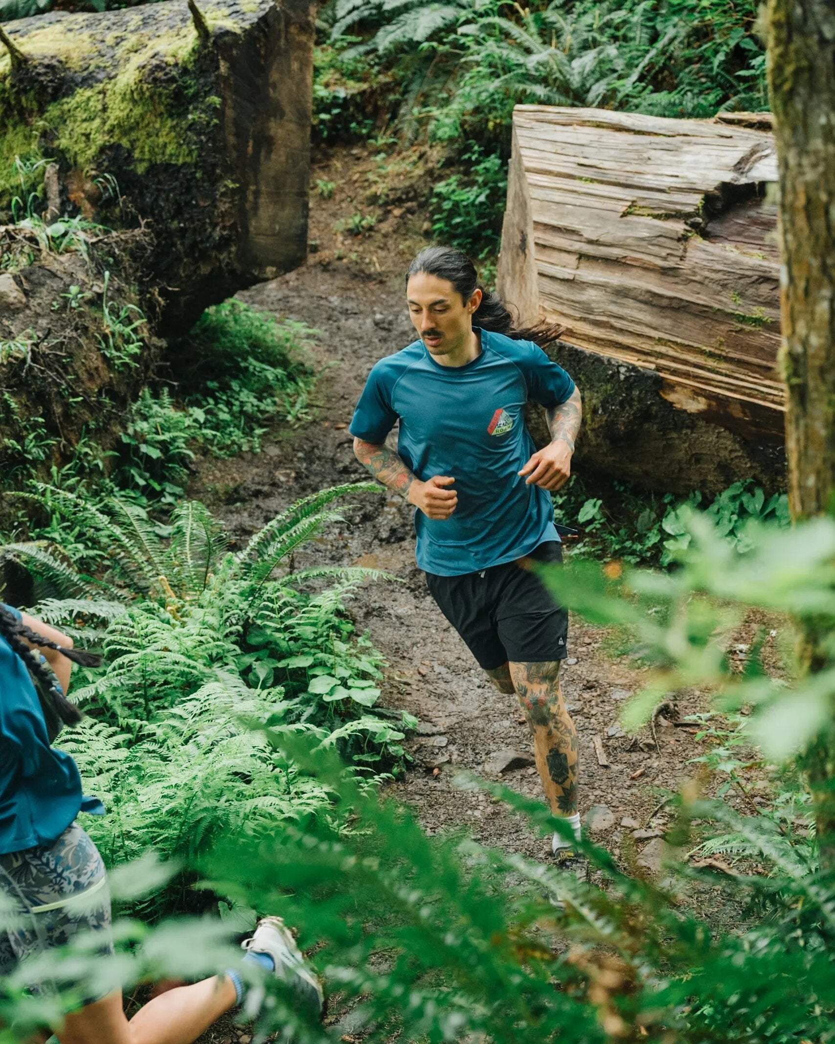 Dawn To Dusk Recycled Active T-shirt - Blue Steel - Lifestyle