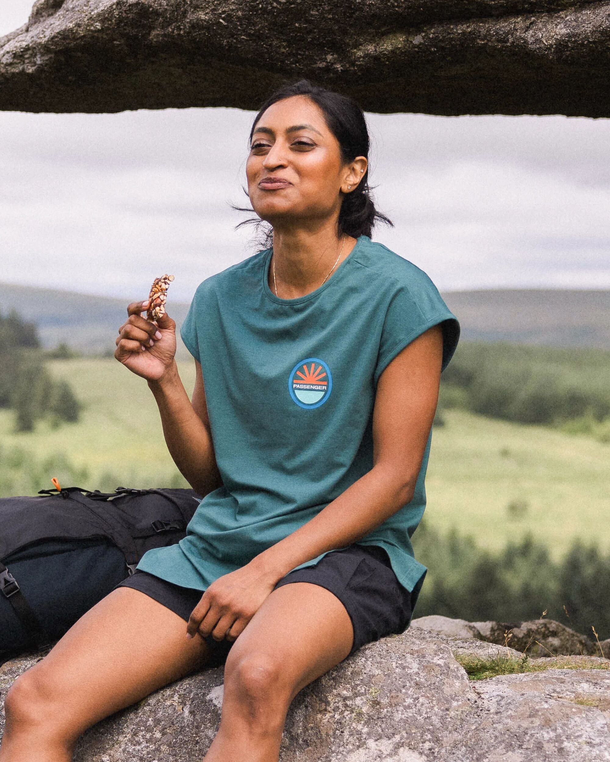 Chase The Light Drirelease® Active T-Shirt - Deep Ocean - Lifestyle