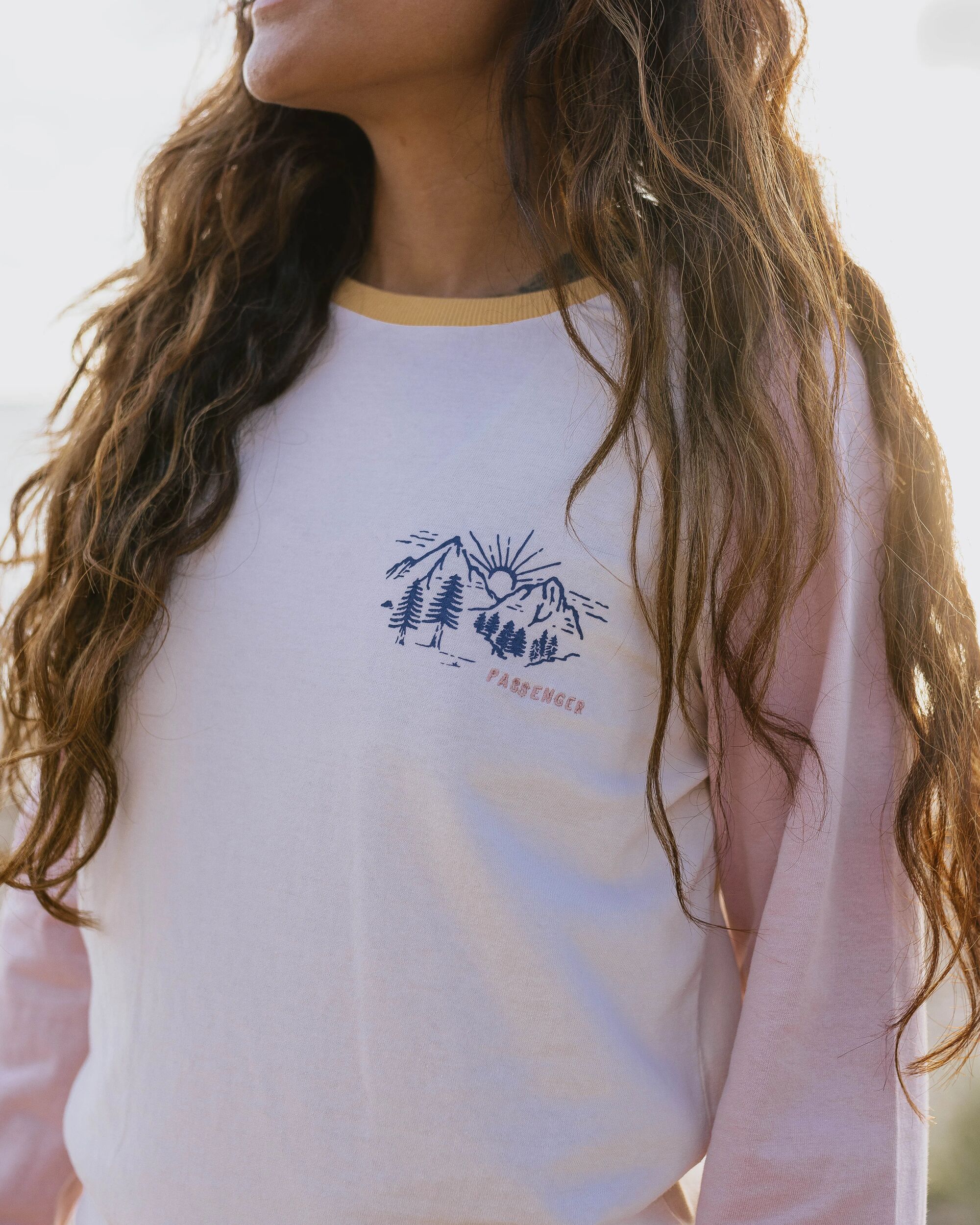 Riser Recycled Cotton LS T-Shirt - Birch - Lifestyle