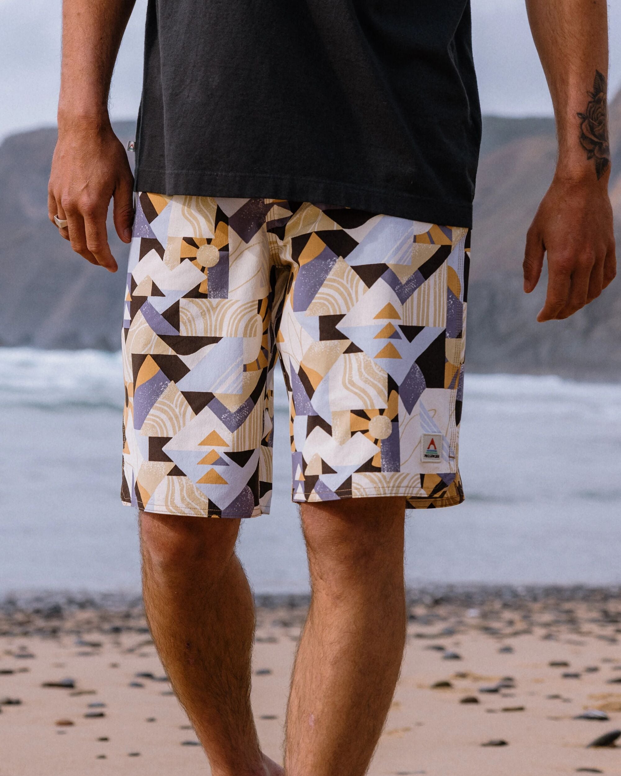 Cruiser Netplus® 21" Boardshort - Sun Patch Desert - Lifestyle