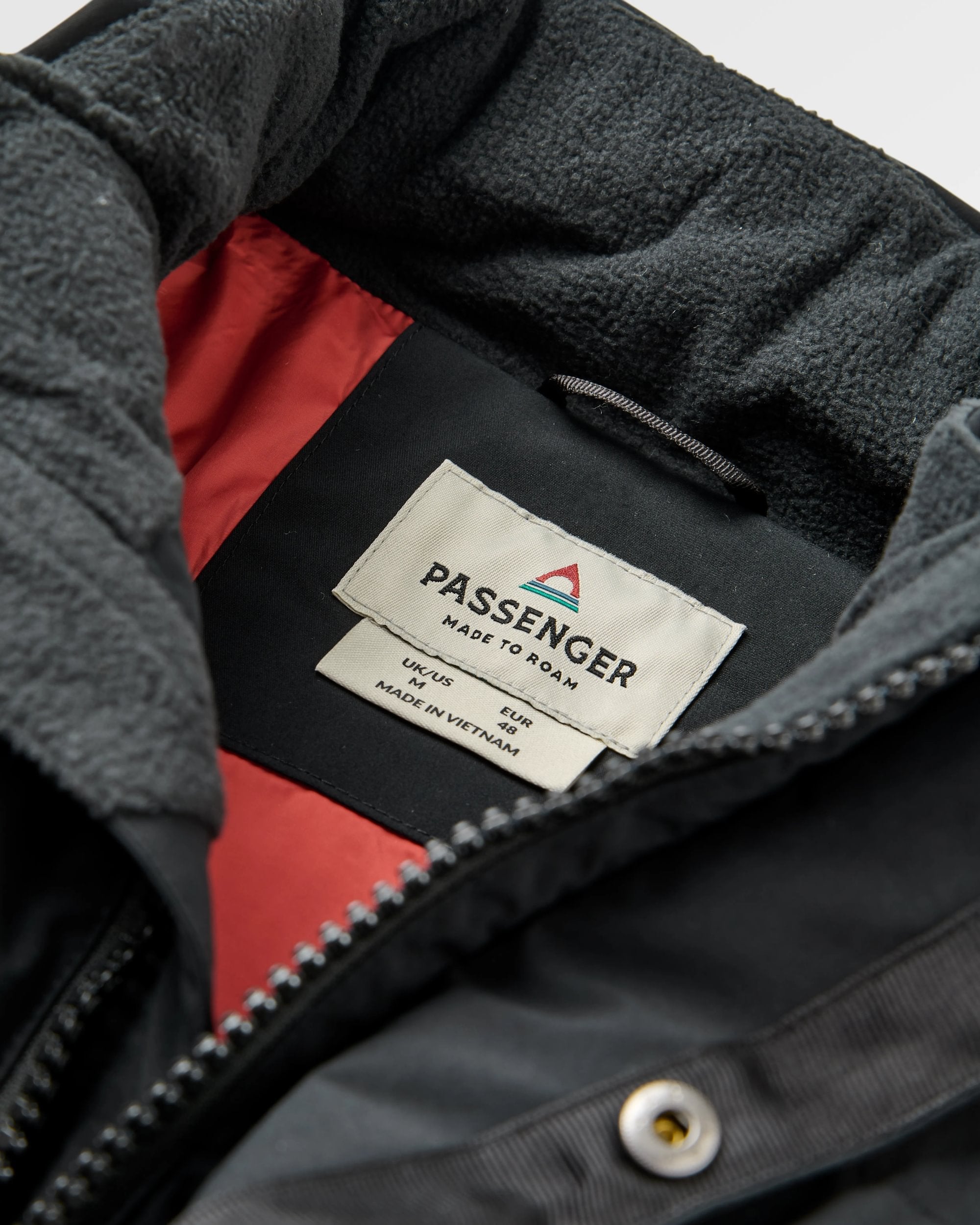 Baltic Recycled Insulated Gilet - Caramel/Black - Flatlay