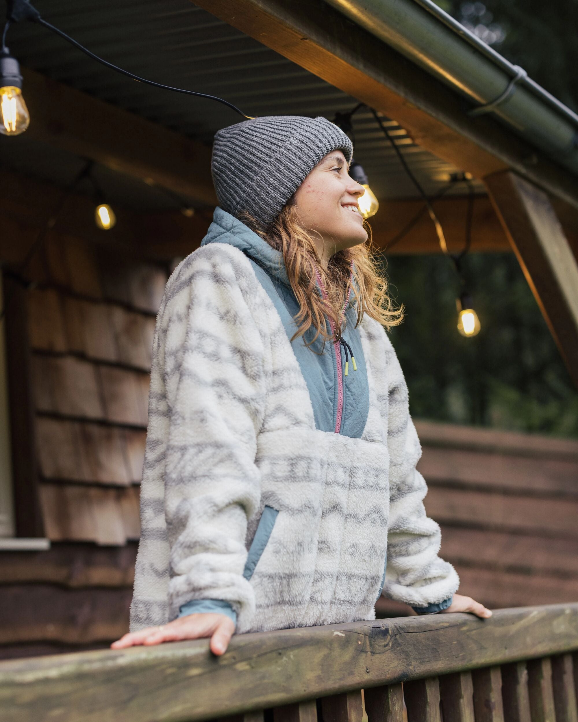 Beaumont Recycled Sherpa Hooded Fleece - Mountain Geo Vintage White - Lifestyle