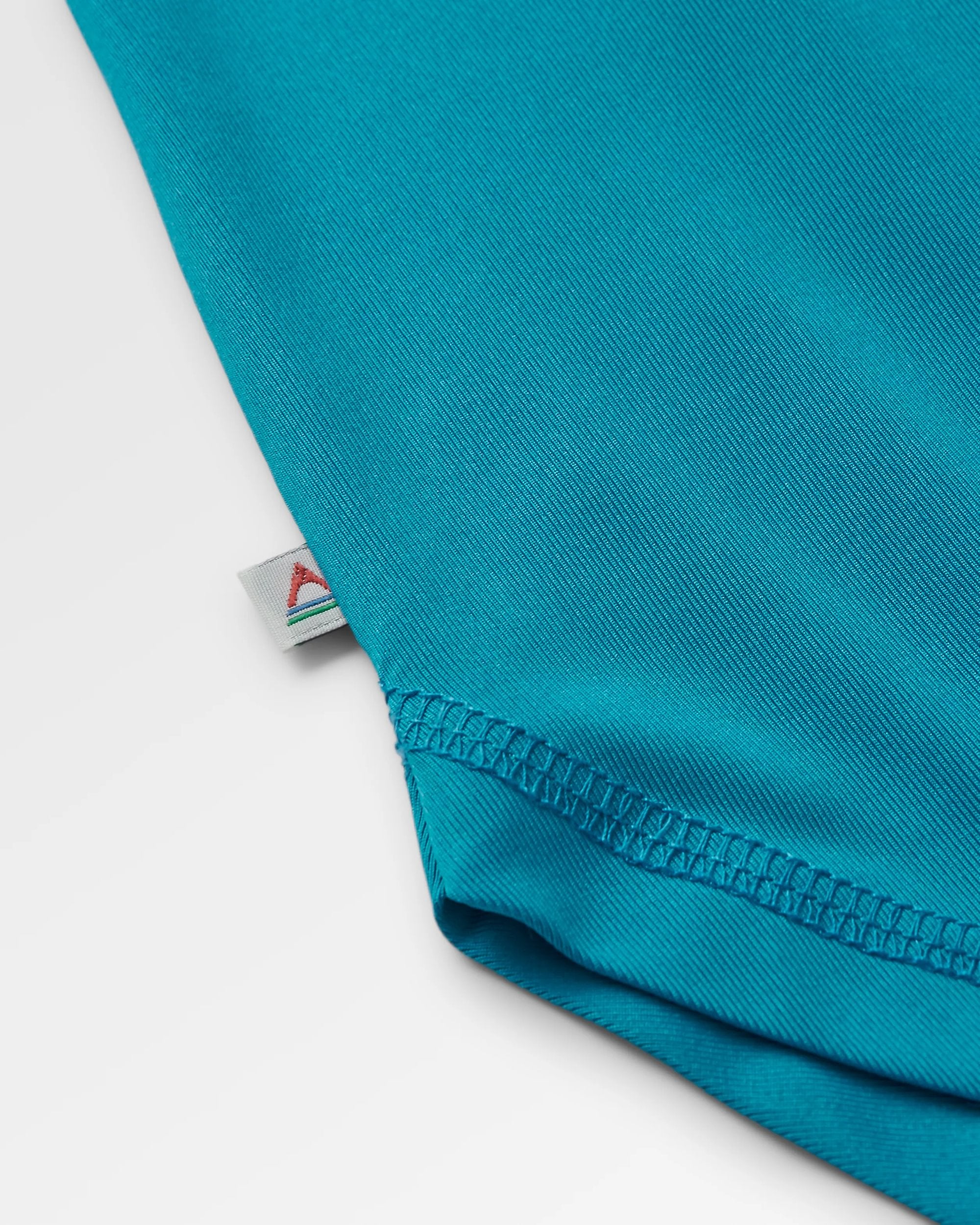 Twist Recycled Active Vest - Blue Pool - Flatlay