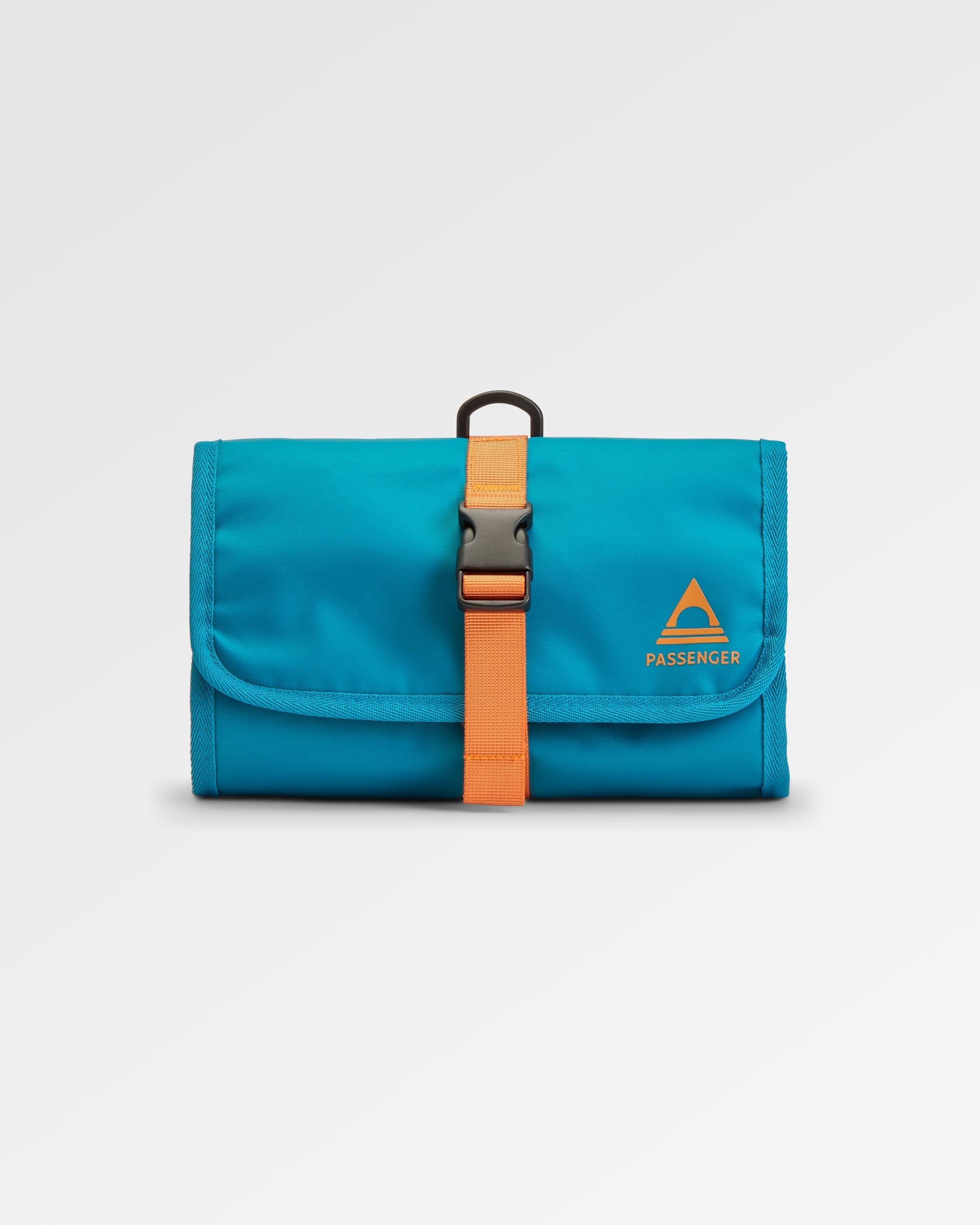 Drop Recycled Wash Kit - Tidal Blue - Flatlay