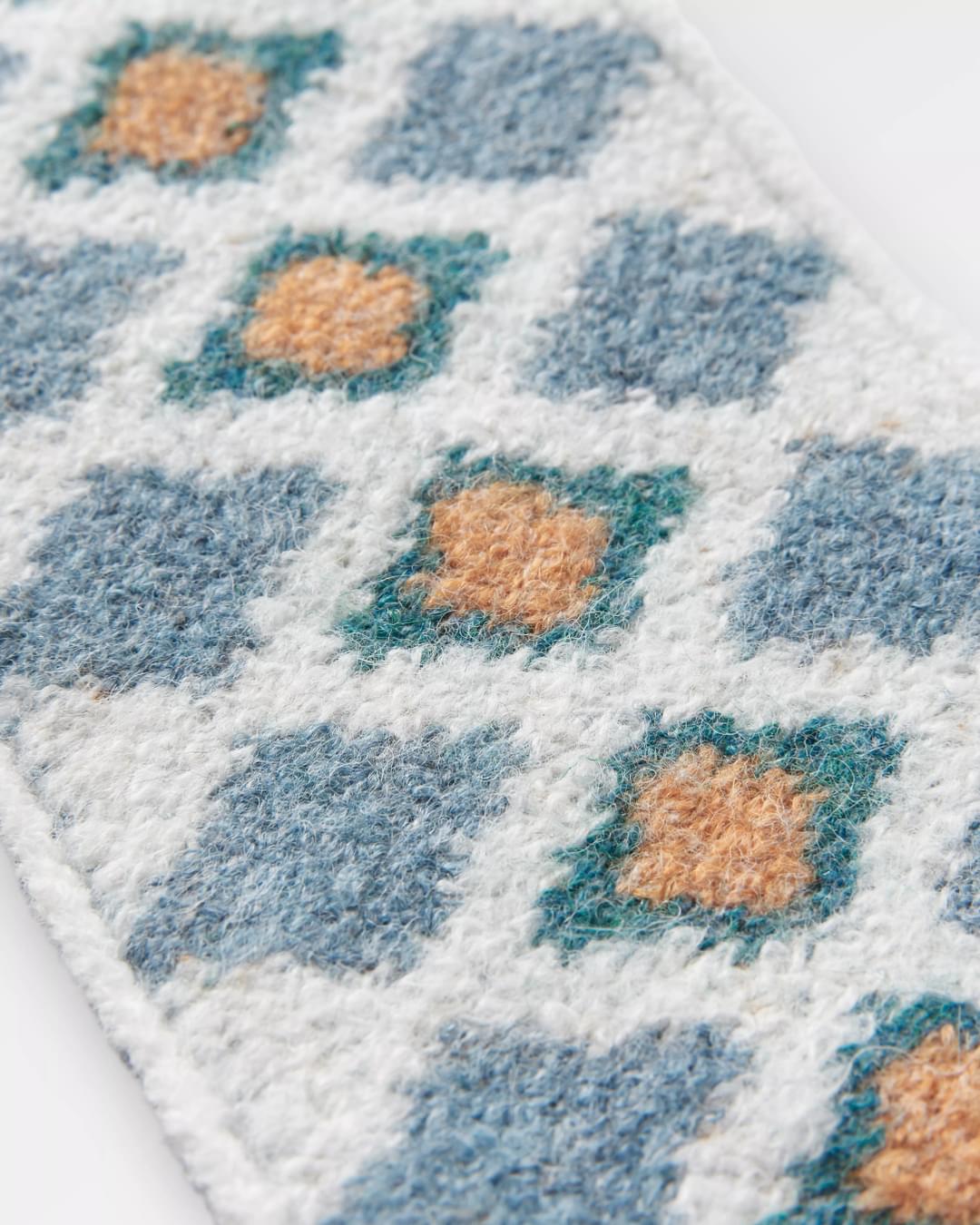 Dwindling Recycled Headband - Vintage White - Flatlay