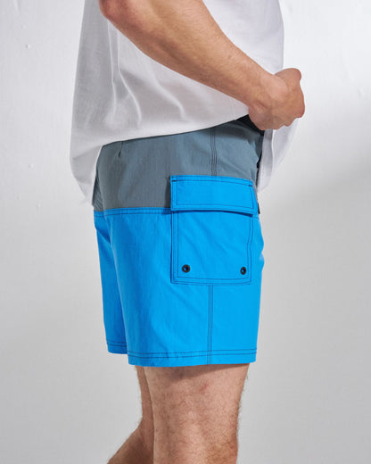 Cutback NetPlus® 17" Boardshort - Storm Grey/Marine Blue - Studio Model