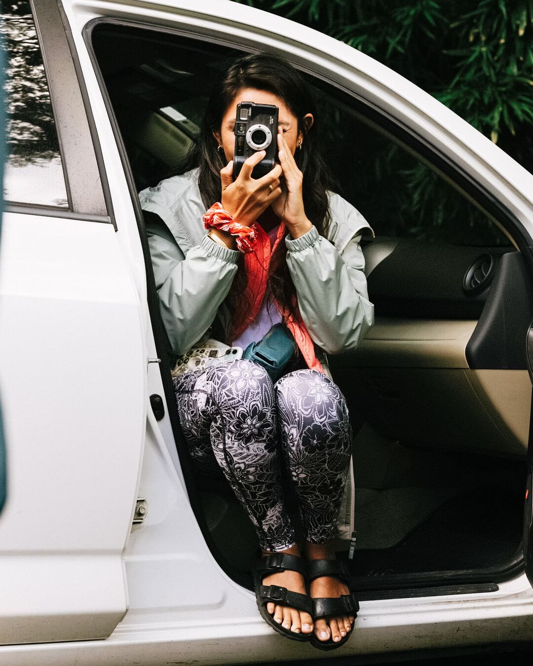 Fresh Air Recycled Leggings - Black Floral